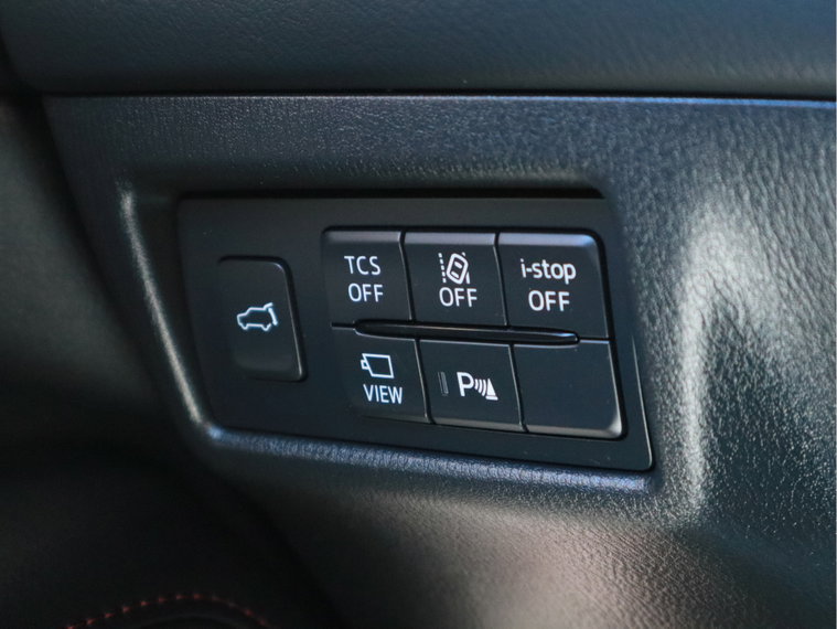 Vehicle Image 26