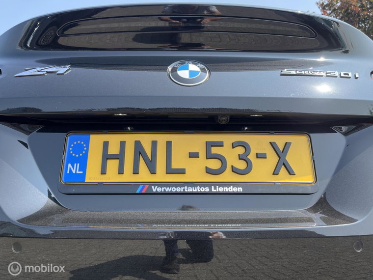 Vehicle Image 32
