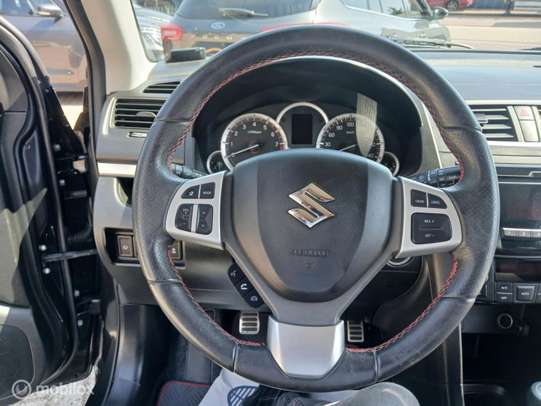 Vehicle Image 12