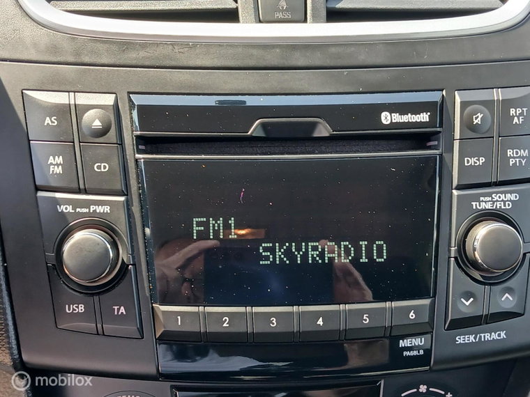Vehicle Image 14