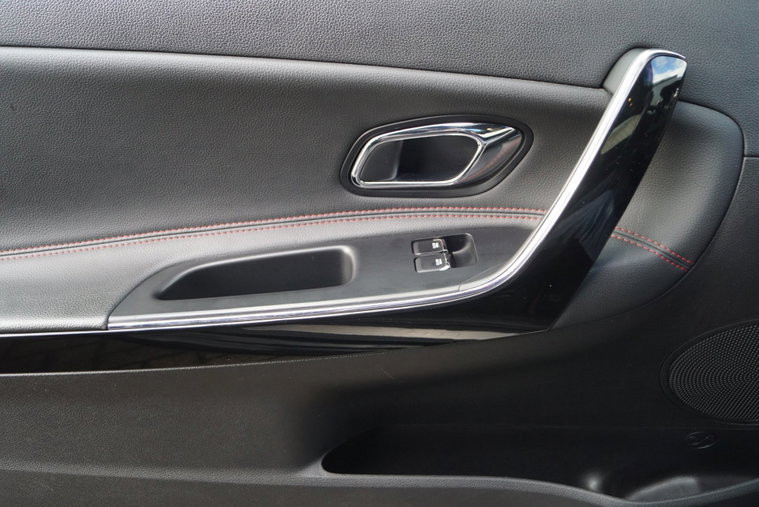 Vehicle Image 23