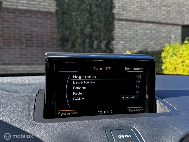 Vehicle Image 27