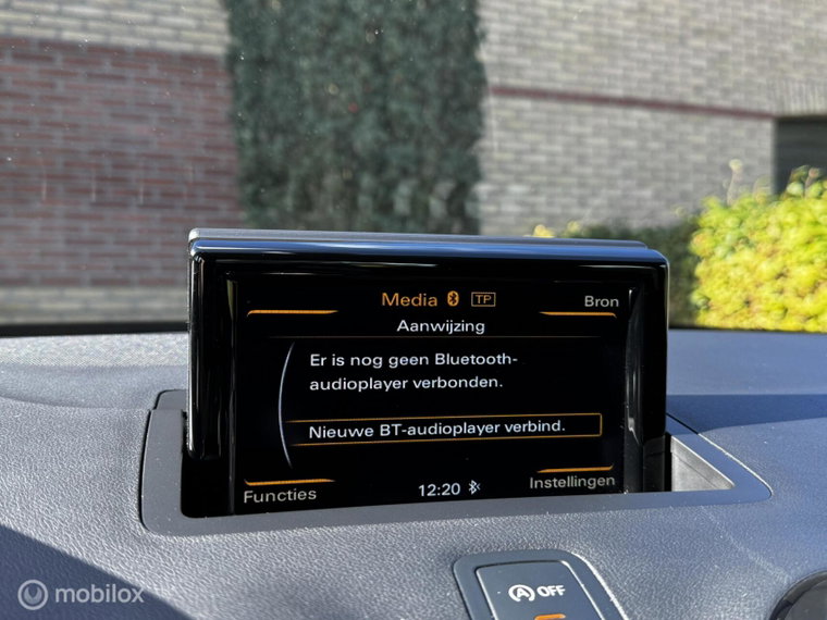 Vehicle Image 28