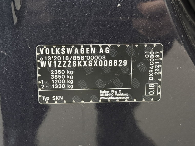 Vehicle Image 25