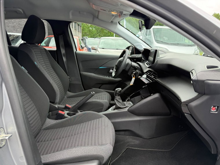 Vehicle Image 35