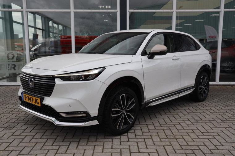 Vehicle Image 16