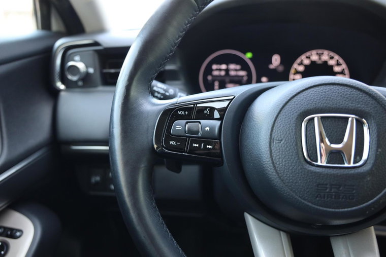Vehicle Image 22