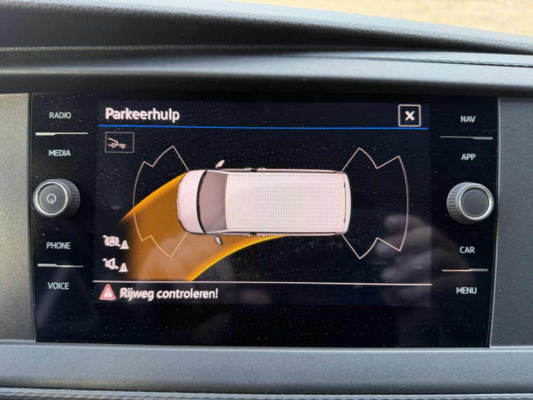 Vehicle Image 38