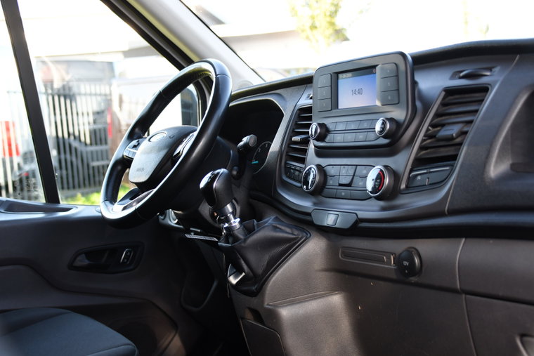 Vehicle Image 19