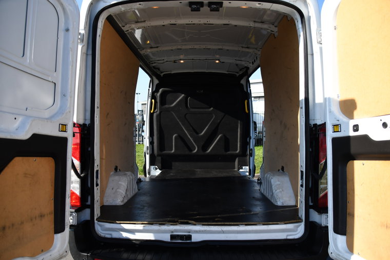 Vehicle Image 35