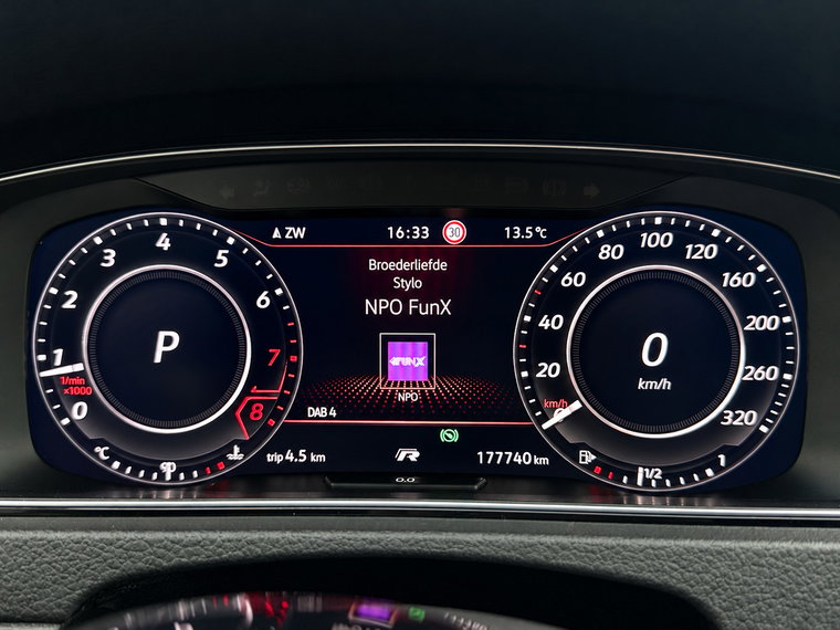 Vehicle Image 19