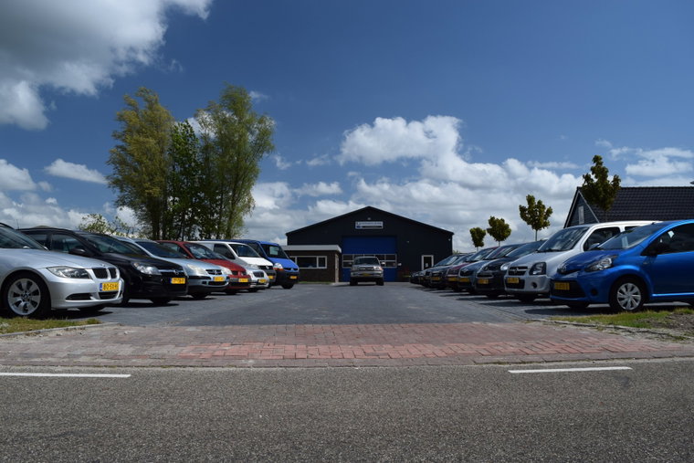 Vehicle Image 21