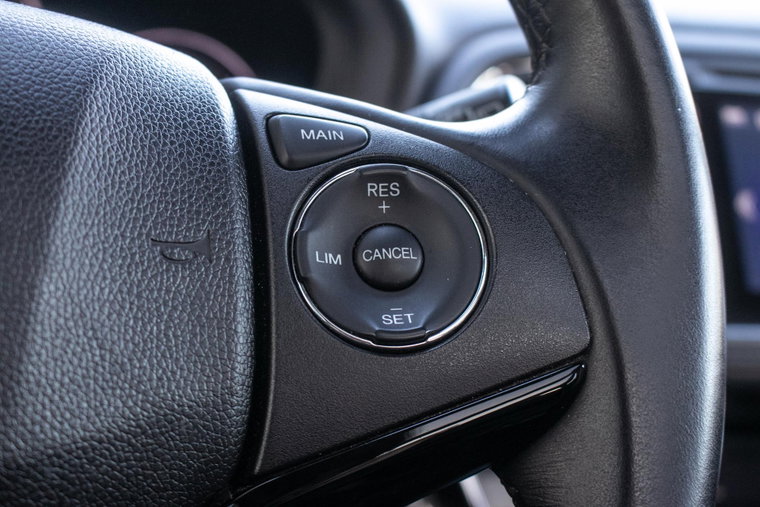 Vehicle Image 33