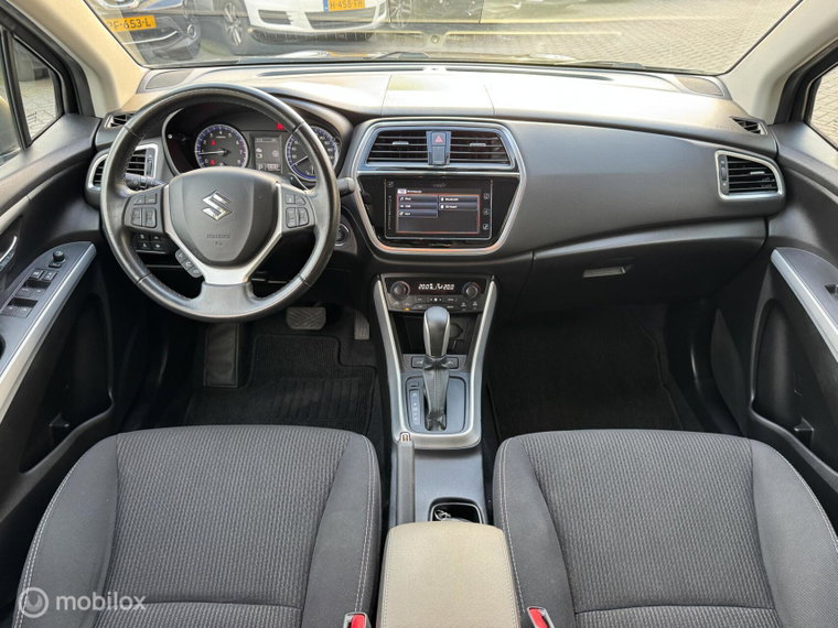 Vehicle Image 13