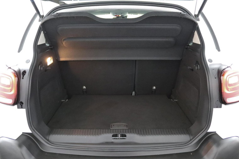 Vehicle Image 35