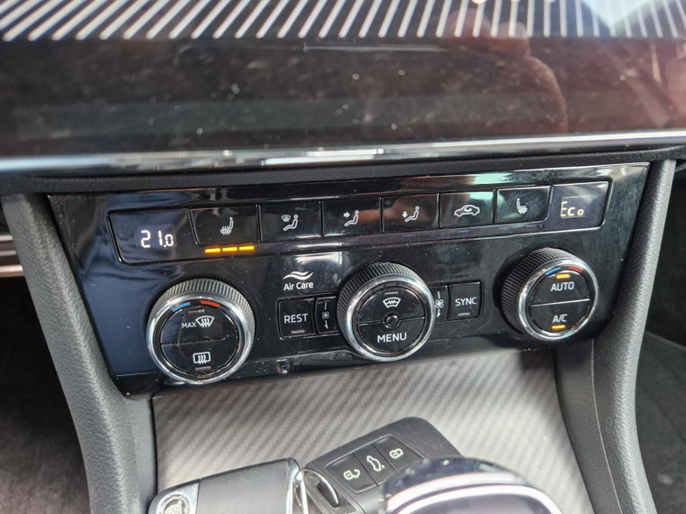 Vehicle Image 29