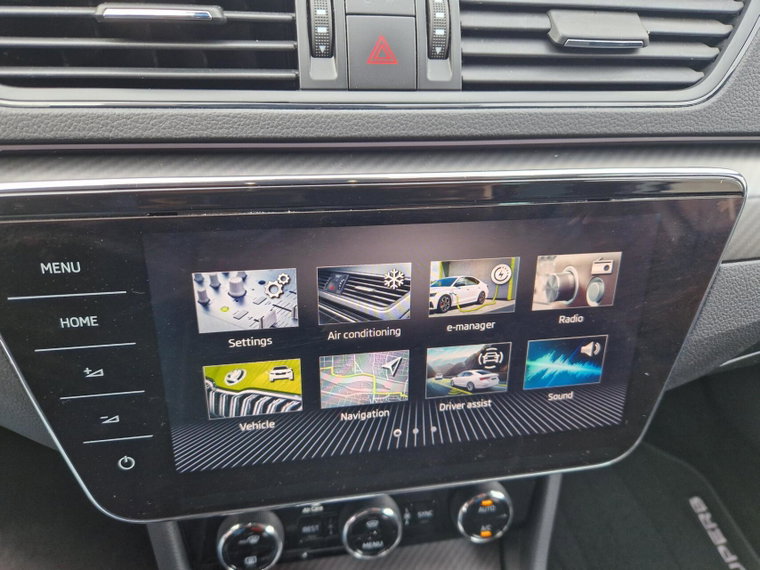 Vehicle Image 32
