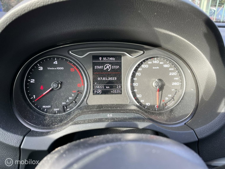 Vehicle Image 35