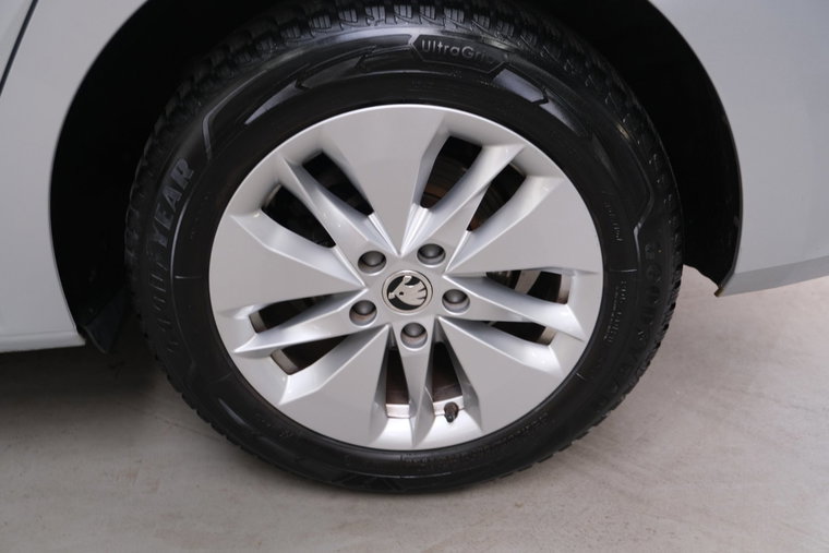 Vehicle Image 37