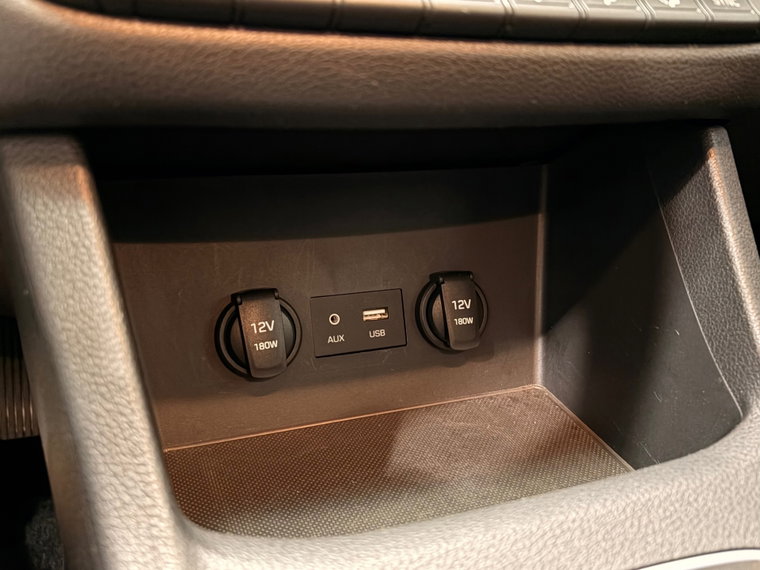 Vehicle Image 41