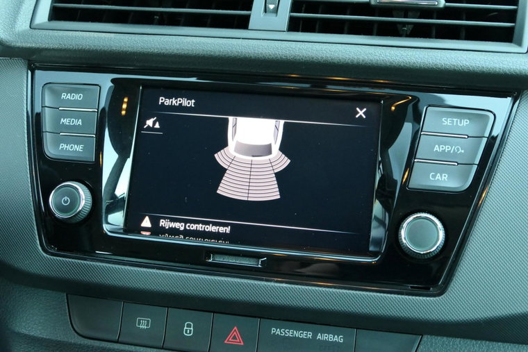 Vehicle Image 18