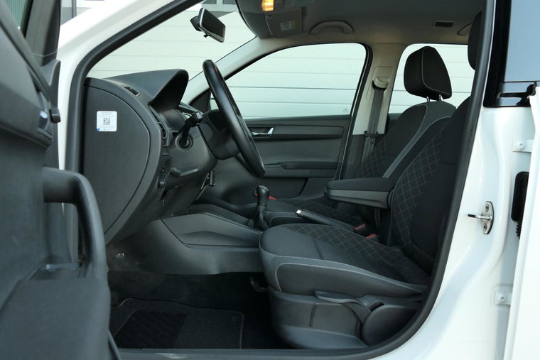Vehicle Image 31