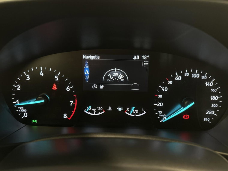 Vehicle Image 32