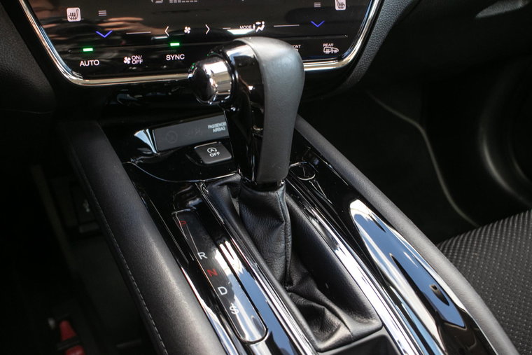Vehicle Image 21