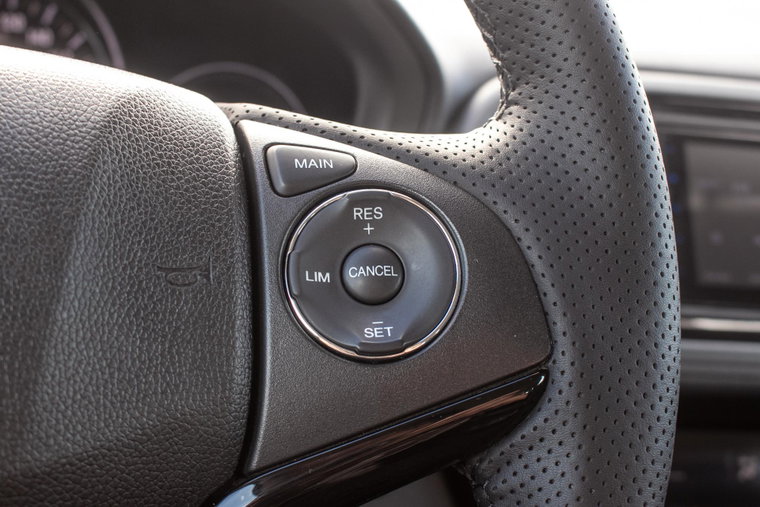 Vehicle Image 35