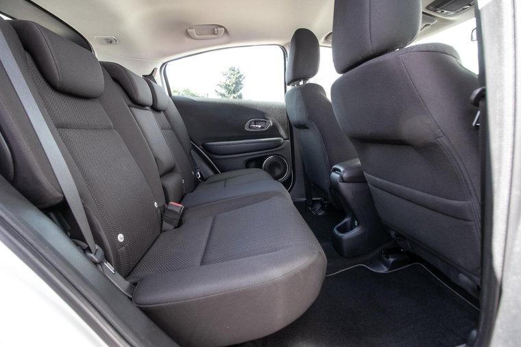 Vehicle Image 7