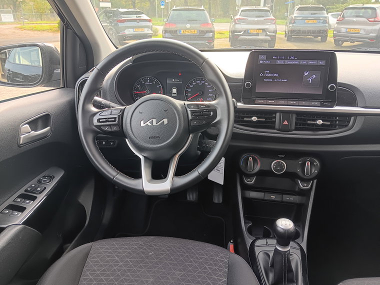 Vehicle Image 21