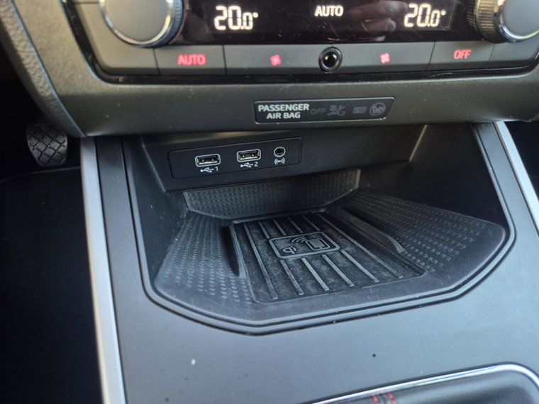 Vehicle Image 20