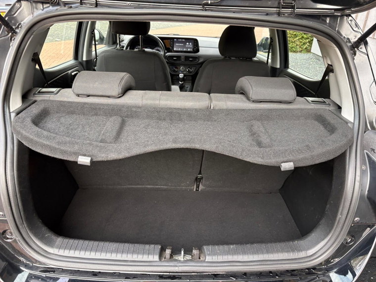 Vehicle Image 23