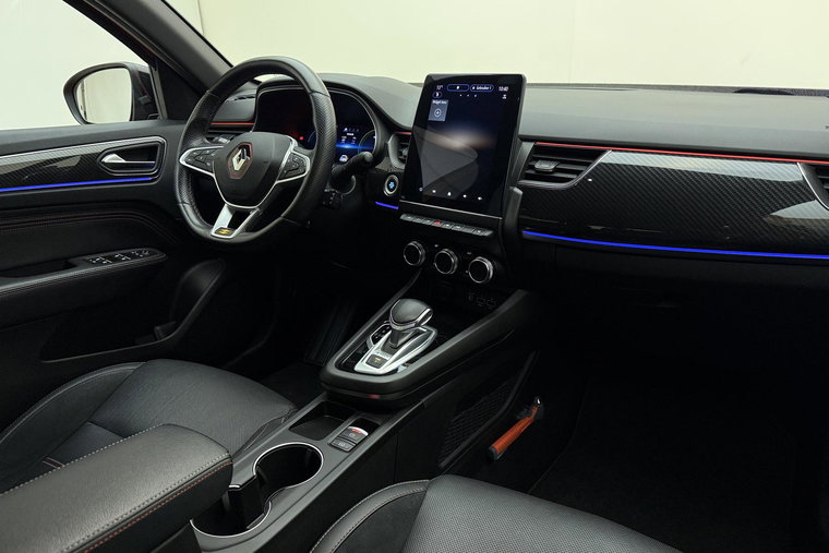 Vehicle Image 16