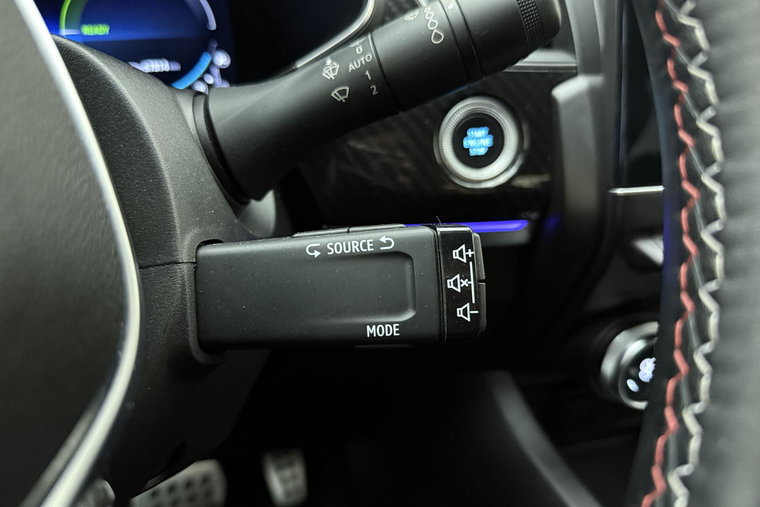 Vehicle Image 32