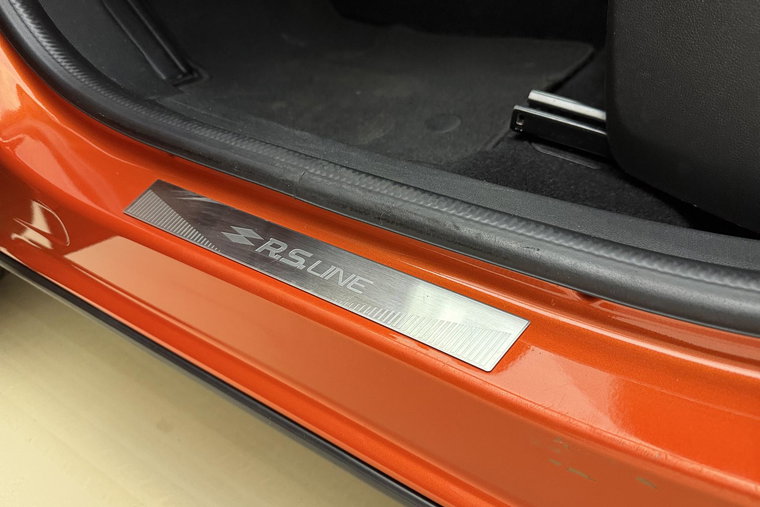Vehicle Image 36