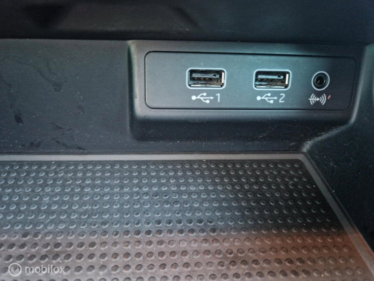 Vehicle Image 26