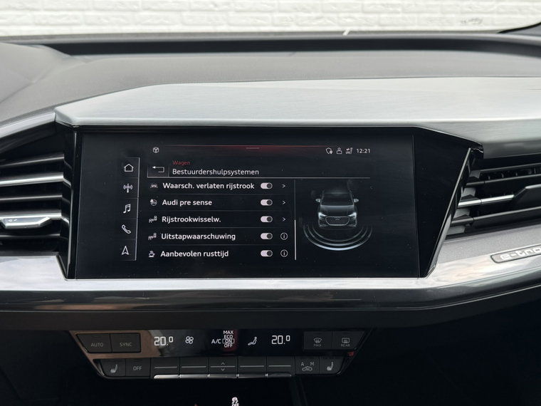 Vehicle Image 36