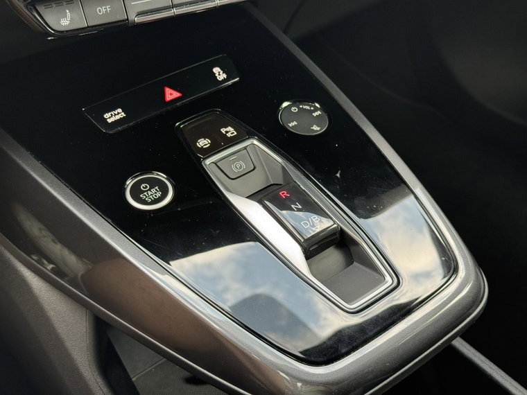 Vehicle Image 50