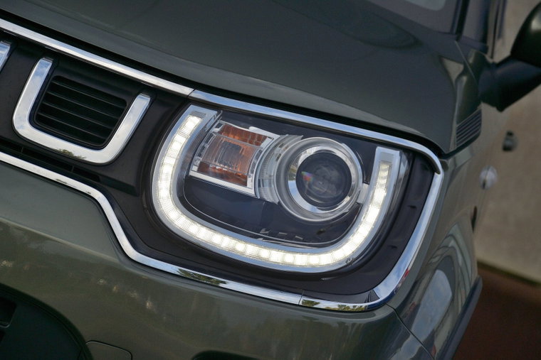 Vehicle Image 5