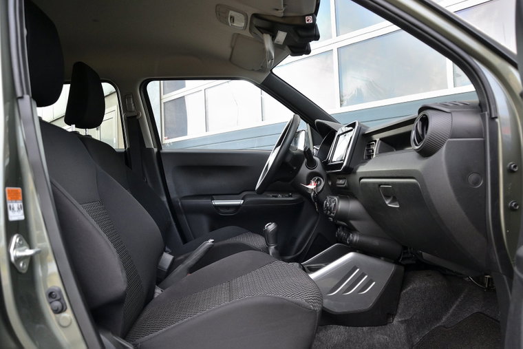 Vehicle Image 10