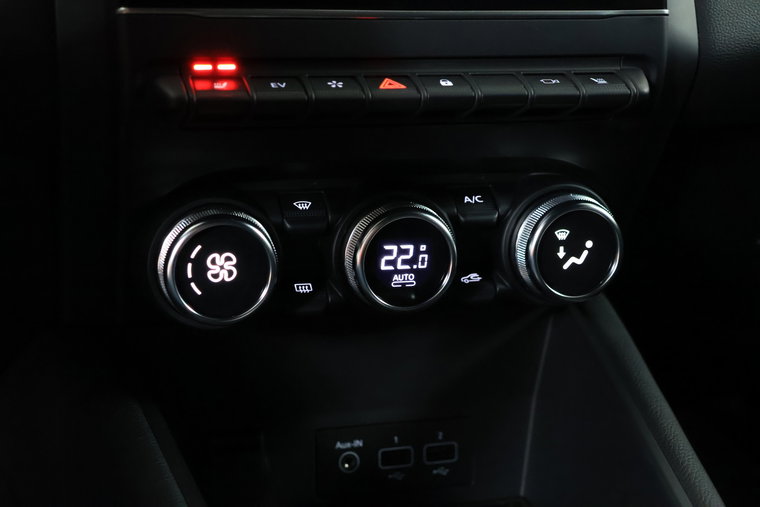 Vehicle Image 17