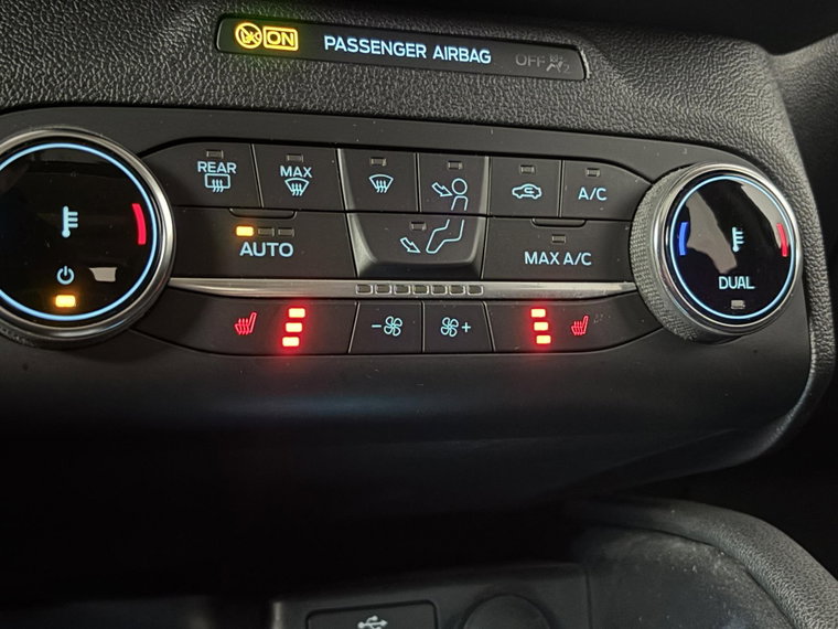 Vehicle Image 26