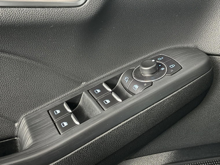 Vehicle Image 35