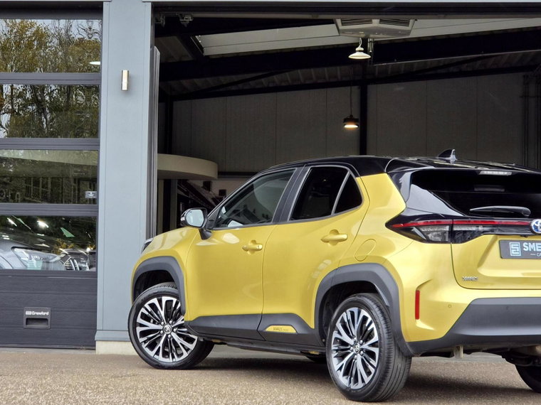 Vehicle Image 8