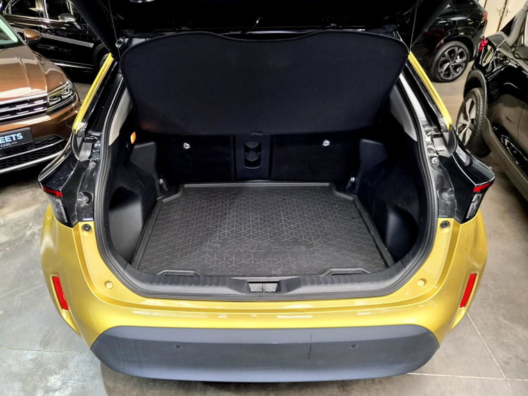 Vehicle Image 10