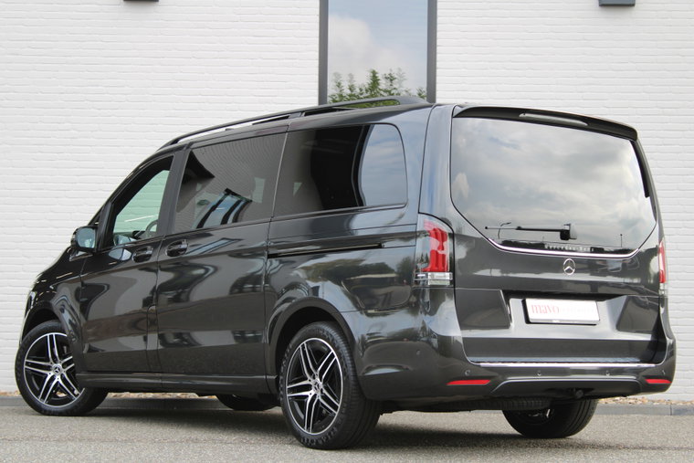 Vehicle Image 24