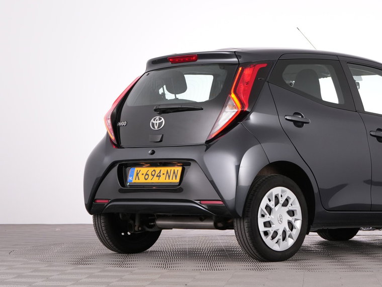 Vehicle Image 36