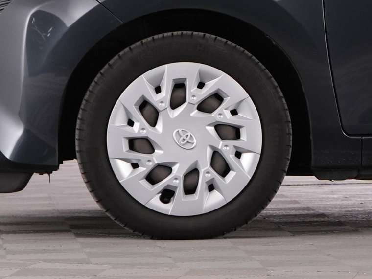 Vehicle Image 37