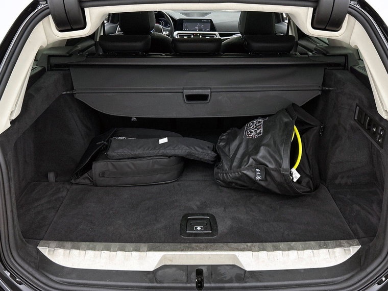 Vehicle Image 38